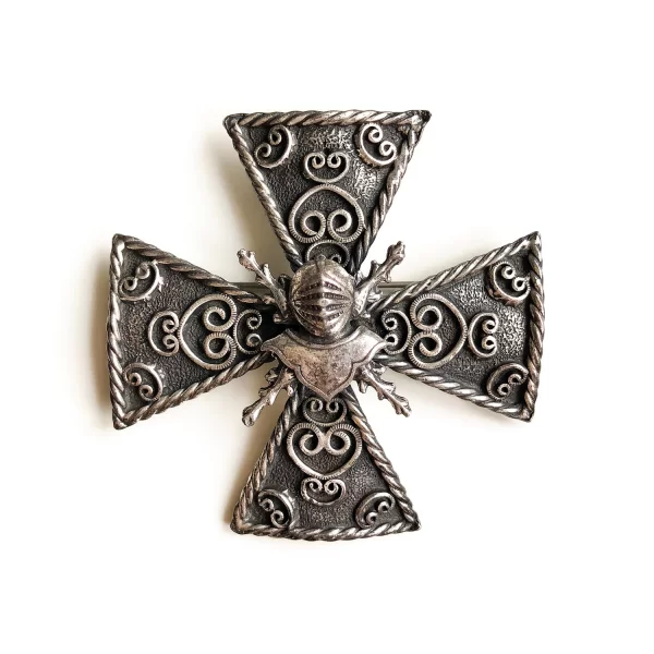 Винтажная брошь «Мальтийский крест» от Accessocraft из США