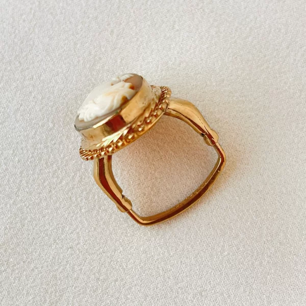 Винтажное кольцо с камеей от Vendome Старинные украшения