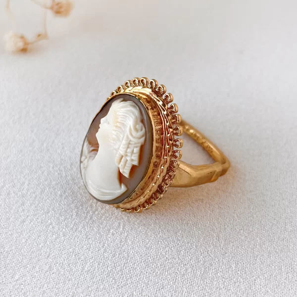 Винтажное кольцо с камеей от Vendome Купить бижутерию