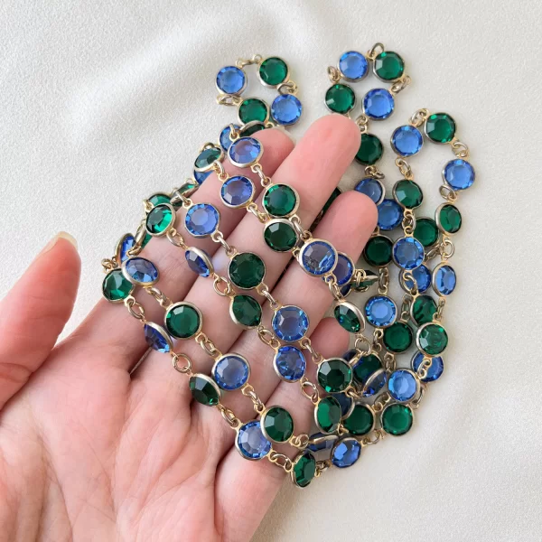 Винтажные бусы с зелено-голубыми кристаллами Swarovski Купить антиквариат