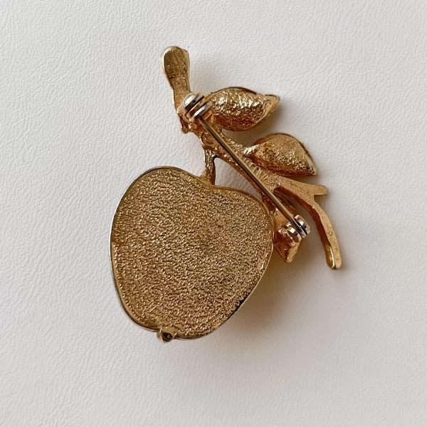Винтажная брошь «Золотое яблочко» от Sarah Coventry Купить антиквариат