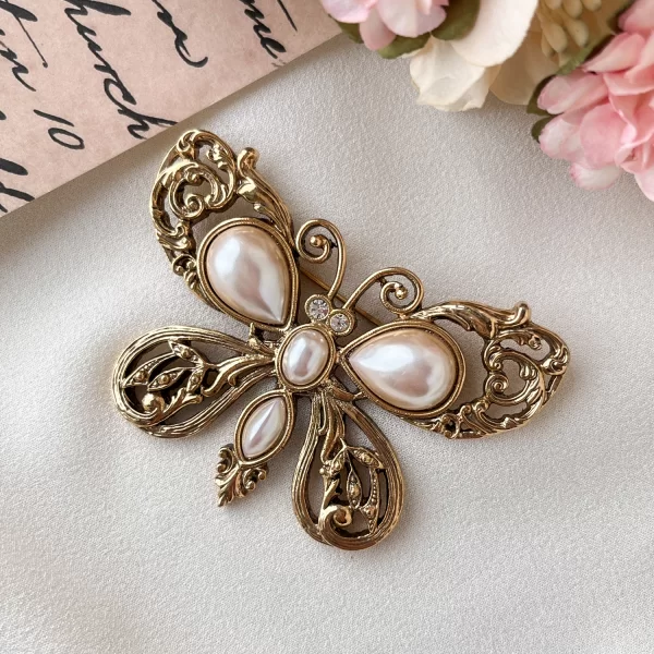 Винтажная брошь «Бабочка» от бренда 1928 Jewelry