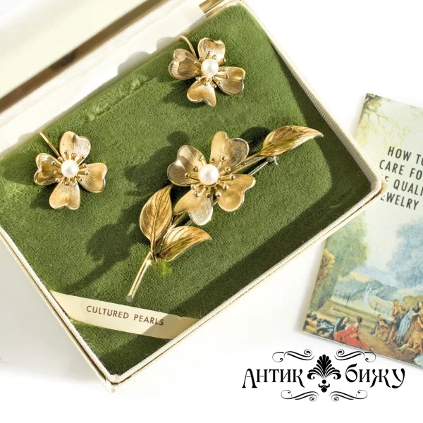 Винтажная бижутерия, коллекционный комплект «Цветы кизила» от Krementz
